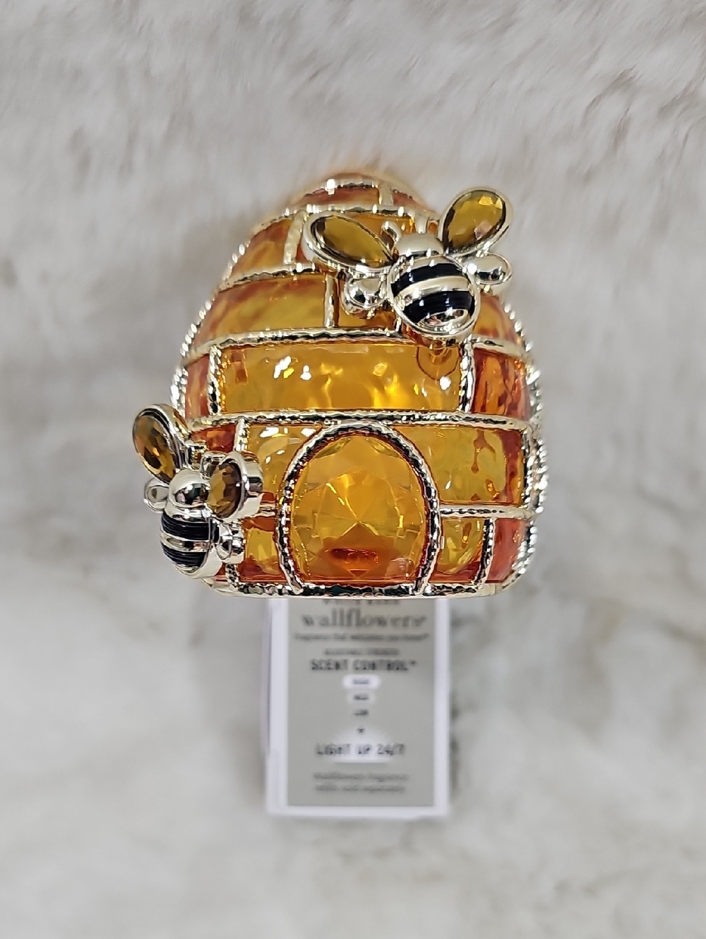 Bath & Body Works Bee Hive & Bees Night light WallFlower Plug-in  Light Up 24/7